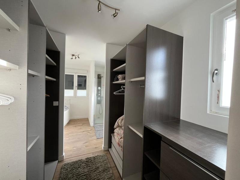 Maison - 161 m² - 6 pièces