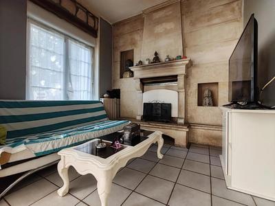 Maison - 228 m² - 11 pièces