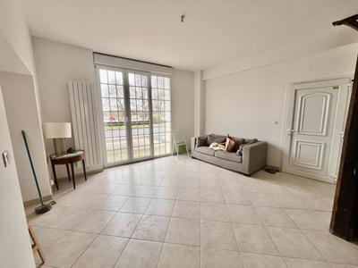 Appartement - 83 m² - 3 pièces