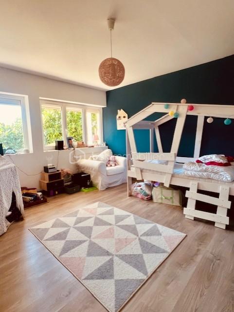 Maison traditionnelle - 175 m² - 7 pièces