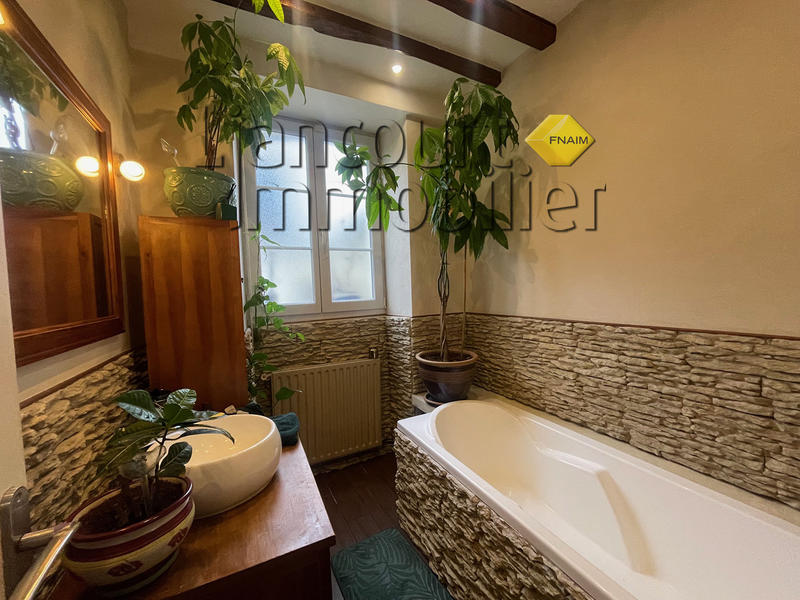 Maison - 96 m² - 5 pièces