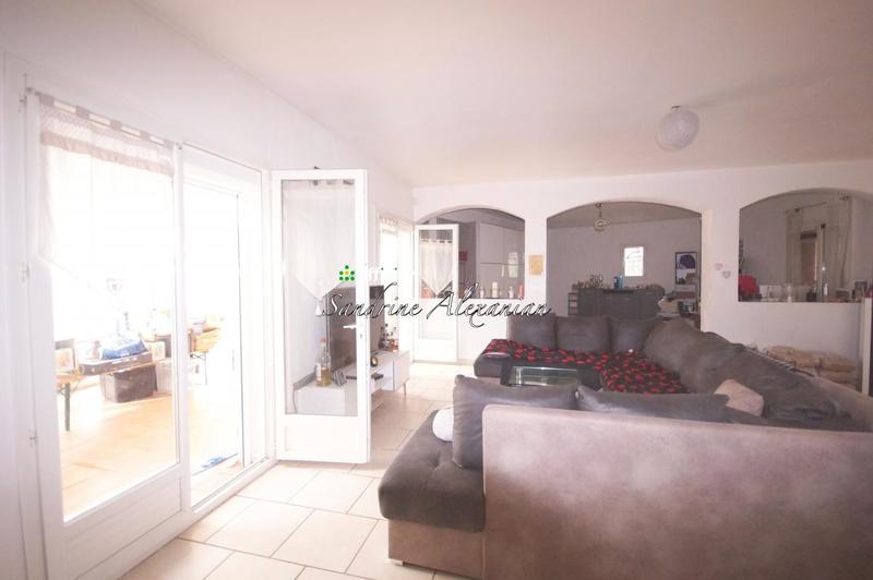 Pavillon - 210 m² - 5 pièces