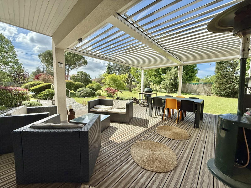 Maison - 274 m² - 10 pièces