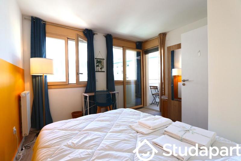 Chambre - 13 m² - 1 pièce