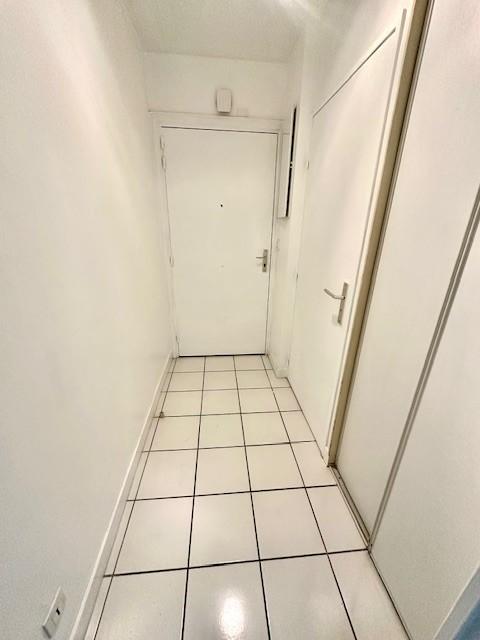 Studio - 30 m² - 1 pièce