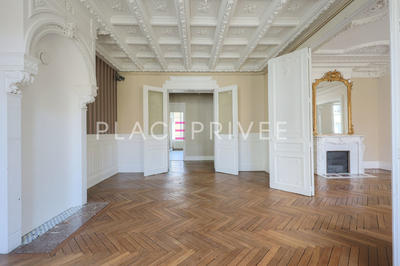 Appartement - 158 m² - 6 pièces