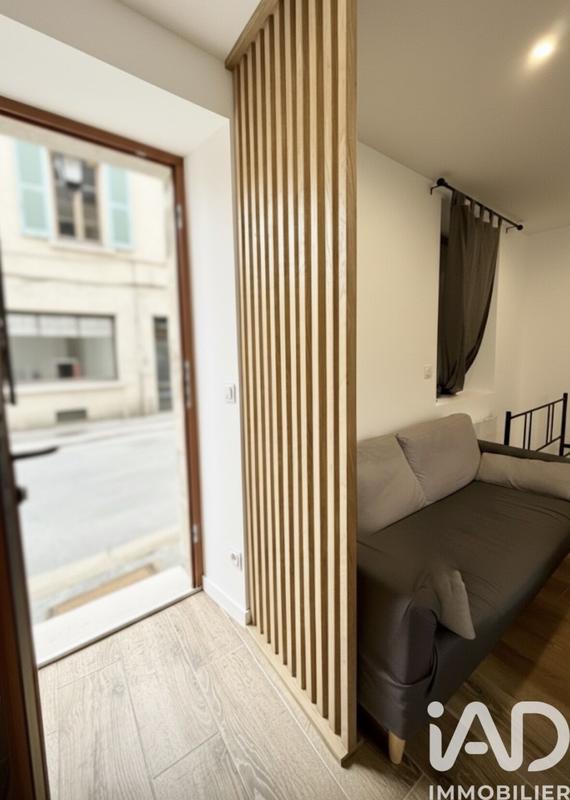 Studio - 25 m² - 1 pièce