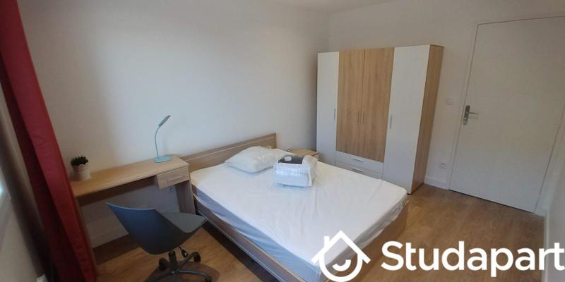 Chambre - 12 m² - 1 pièce