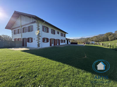 Maison ancienne - 165 m² - 6 pièces