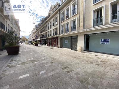 Local commercial - 109 m² - 2 pièces