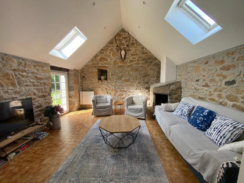 Maison - 90 m² - 6 pièces