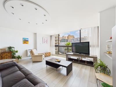 Appartement - 93 m² - 4 pièces