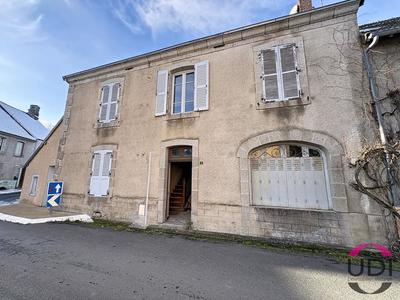 Maison - 138 m² - 6 pièces