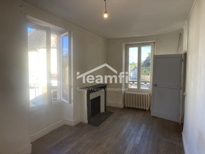 Maison - 96 m² - 4 pièces