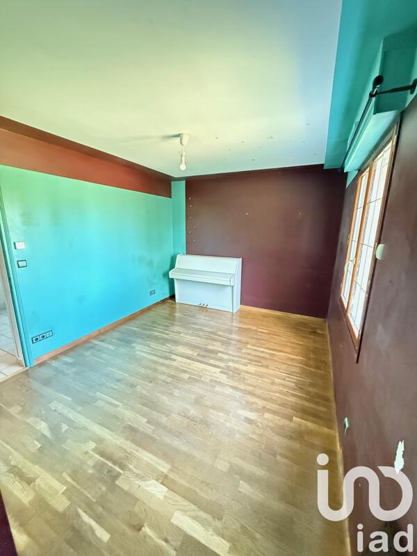 Maison - 445 m² - 15 pièces