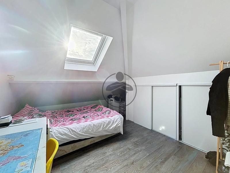 Maison - 131 m² - 7 pièces