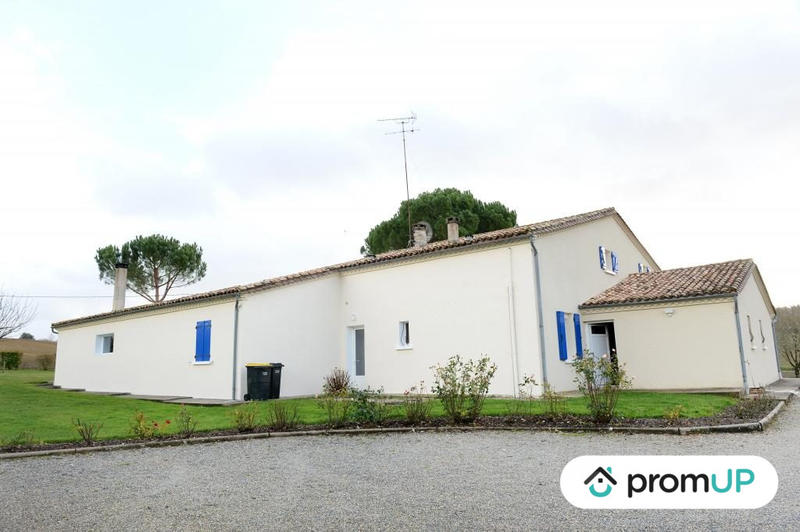 Maison - 276 m² - 8 pièces