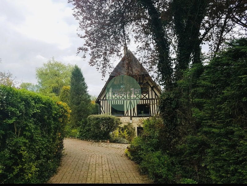 Maison - 200 m² - 6 pièces