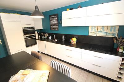 Maison - 166 m² - 7 pièces