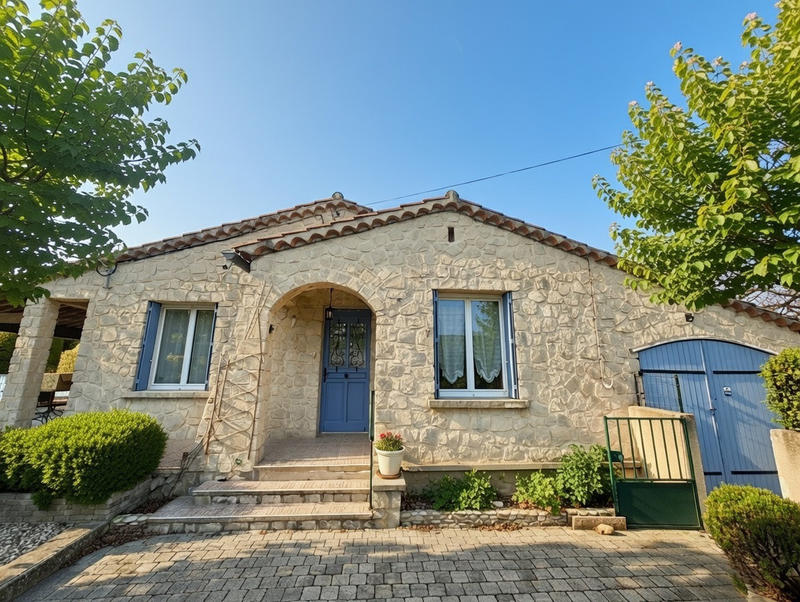 Maison - 96 m² - 5 pièces