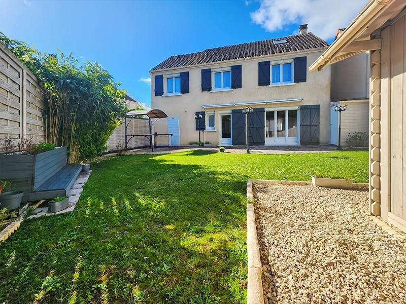 Maison - 126 m² - 7 pièces