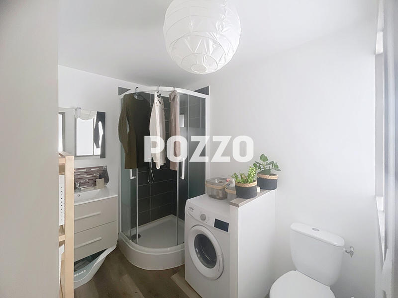 Immeuble - 143 m² - 7 pièces