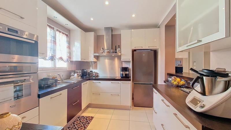 Villa - 142 m² - 5 pièces