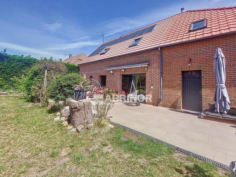 Maison - 104 m² - 5 pièces