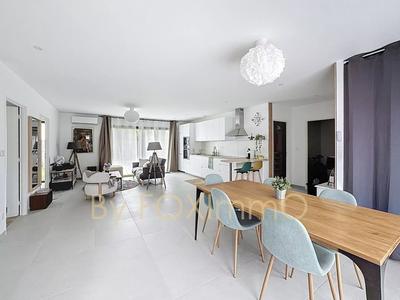 Villa - 102 m² - 4 pièces