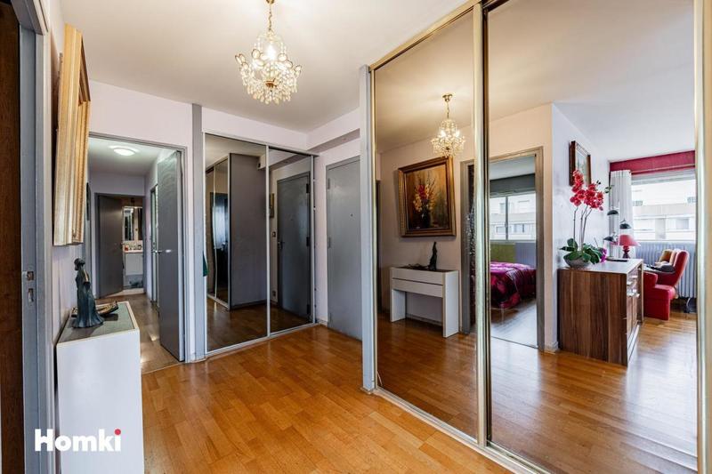 Appartement - 84 m² - 4 pièces