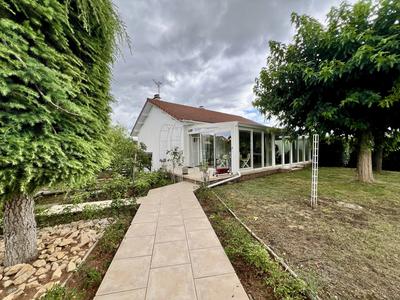 Maison - 110 m² - 4 pièces