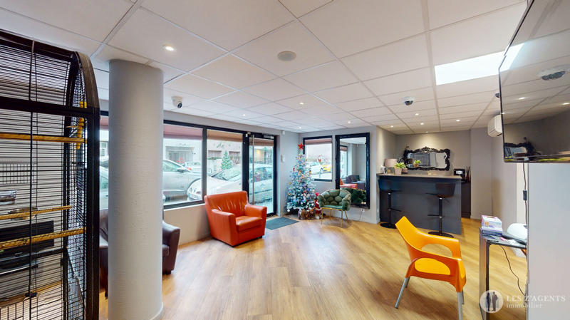 Local commercial - 53 m² - 2 pièces