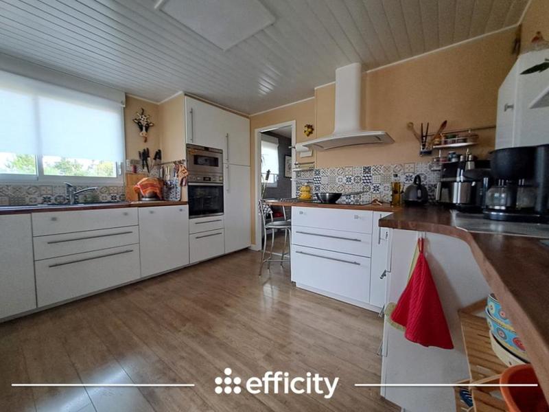 Maison - 269 m² - 14 pièces