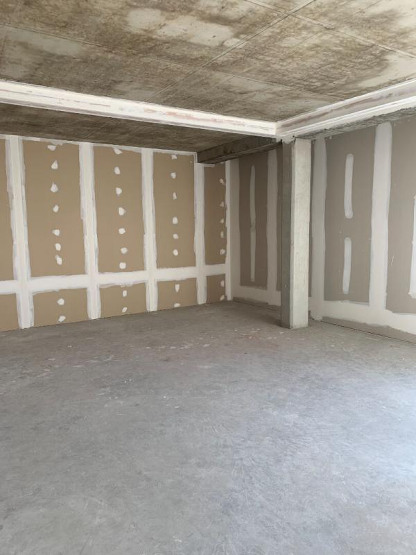 Local d'activité / Entrepôt - 51 m²