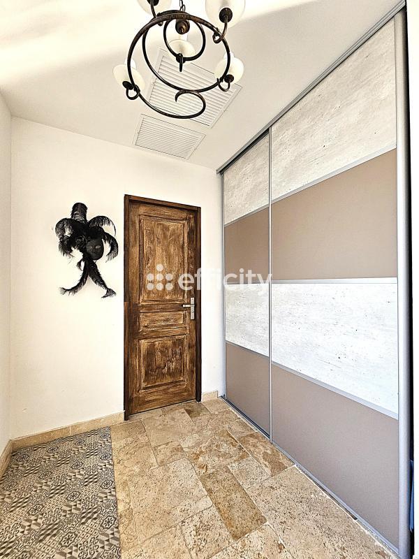 Villa - 187 m² - 7 pièces