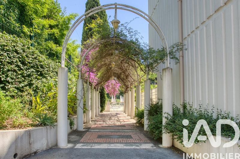 Appartement - 147 m² - 5 pièces