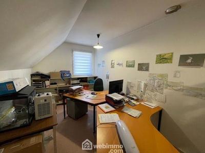 Maison - 170 m² - 11 pièces