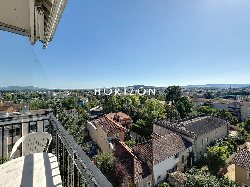 Appartement - 80 m² - 4 pièces