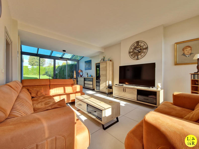 Maison - 230 m² - 7 pièces