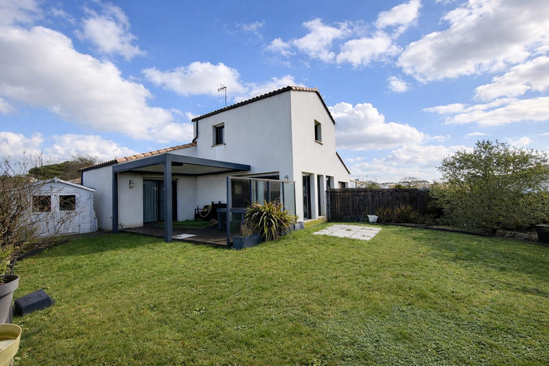 Maison - 80 m² - 4 pièces