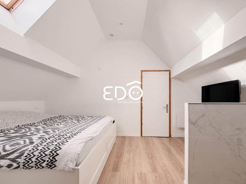 Appartement - 94 m² - 5 pièces