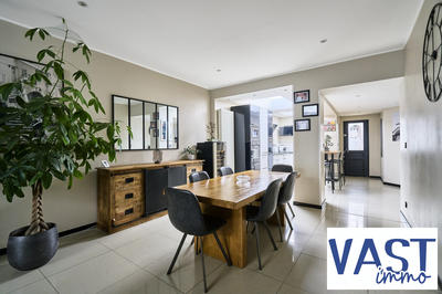 Maison - 135 m² - 5 pièces