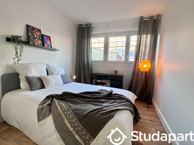 Chambre - 9 m² - 1 pièce