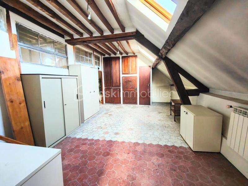 Immeuble - 258 m² - 12 pièces