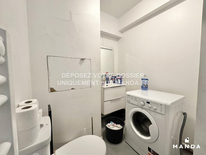 Chambre - 10 m² - 6 pièces