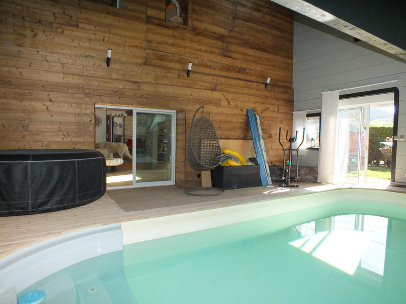 Maison en pierre - 310 m² - 8 pièces