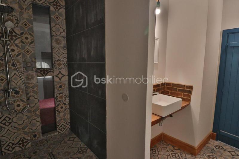 Immeuble - 200 m² - 20 pièces