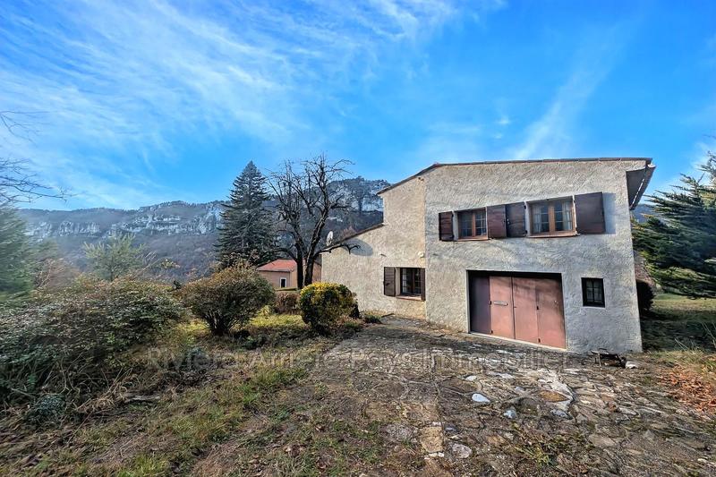 Maison - 122 m² - 6 pièces