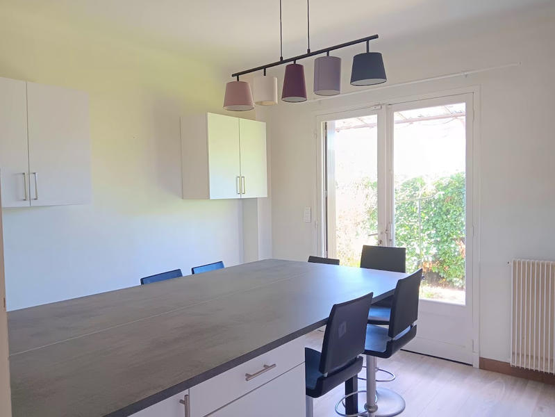 Maison - 180 m² - 6 pièces