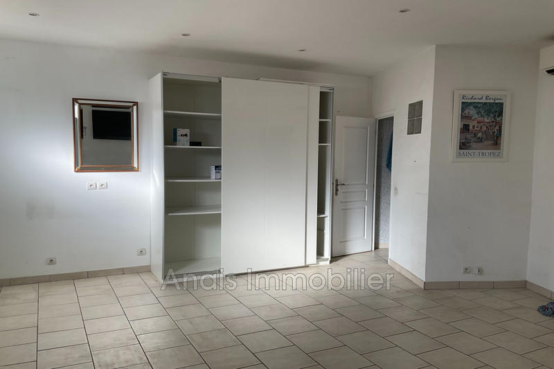 Maison - 300 m² - 9 pièces